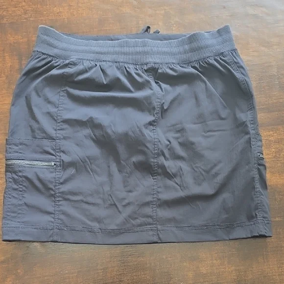 Te Verde Gray Mini Athletic Skirt with Tie Front - Picture 4 of 5
